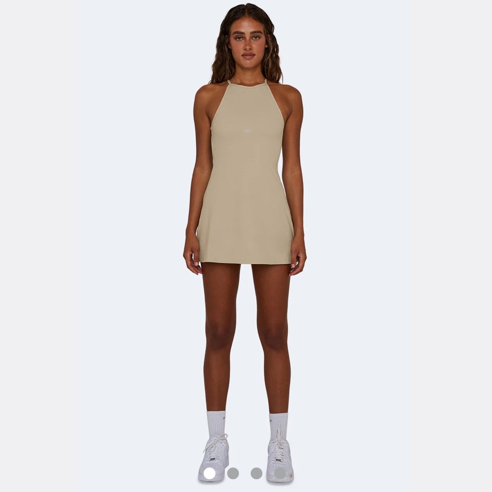 SET ACTIVE SPORTBODY™ THE DRESS